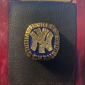 New York Yankees 1977 Munson Championship Ring Size 12